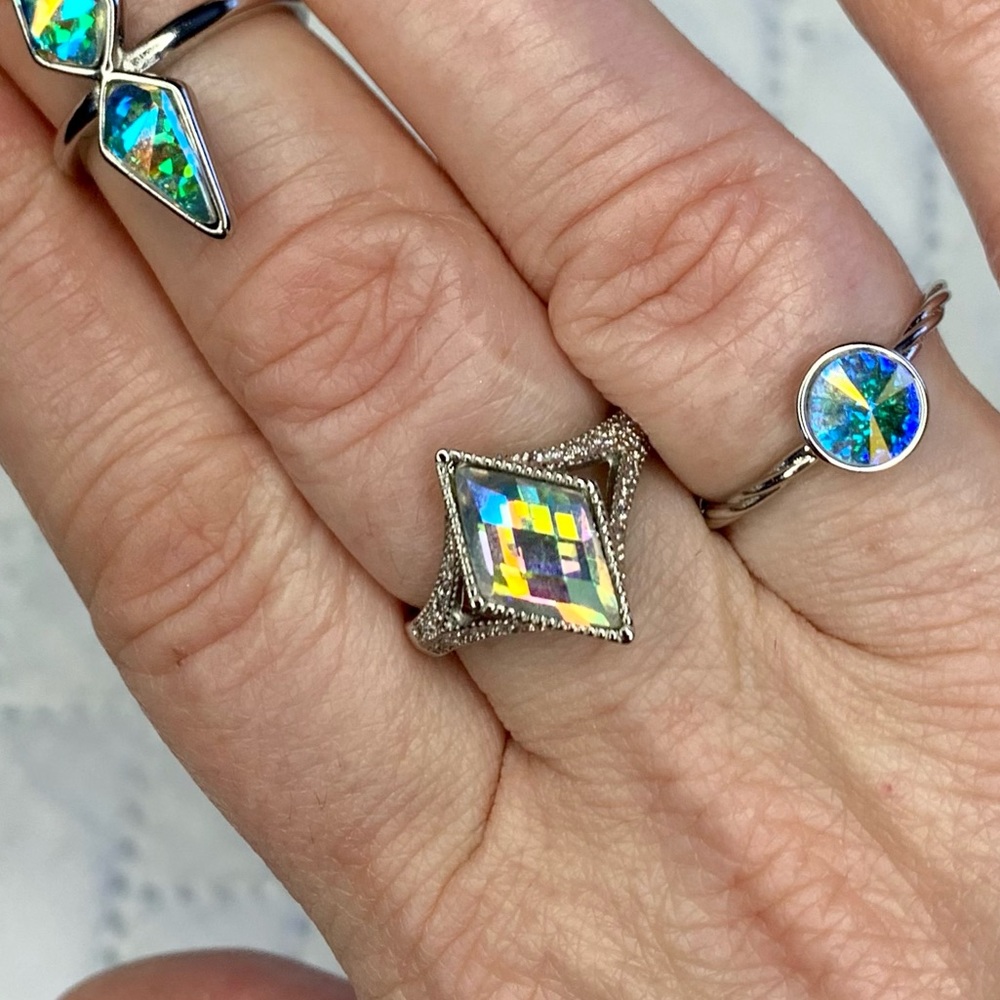 Fragrant Jewels Unicorn tears ring, size 8